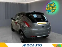 Usata Lancia Ypsilon Gold 70 CV (51 kW) 2023 Blu/azzurro Utilitaria