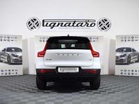 Usata Volvo XC40 156 CV (114 kW) 2019 Bianco ghiaccio SUV