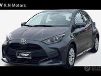 Usata Toyota Yaris Active 72 CV (52 kW) 2022 Grigio Berlina
