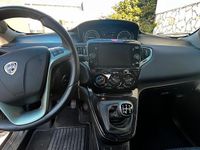 Usata Lancia Ypsilon 69 CV (50 kW) 2024 Nero Utilitaria