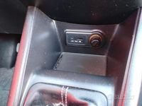 Usata Kia Venga 115 CV (84 kW) 2011 Bianco Utilitaria