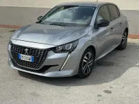 Usata Peugeot 208 Allure 102 CV (75 kW) 2023 Other Utilitaria