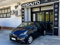 Gebraucht Toyota Aygo X-Black 69 PS (50 kW) 2016 Blau Kleinwagen