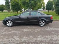 Usata Mercedes E240 169 CV (124 kW) 2002 Nero Berlina