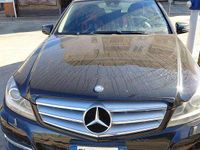 Usata Mercedes 220 Advantage 125 CV (91 kW) 2011 Nero Station wagon
