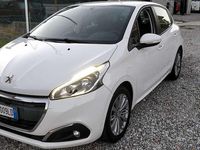 Usata Peugeot 208 Allure 82 CV (60 kW) 2016 Utilitaria