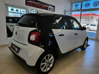 Usata Smart ForFour 70 CV (51 kW) 2017 Bianco Utilitaria