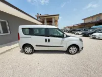 Usata Fiat Doblò 120 CV (88 kW) 2019 Argento Monovolume