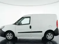 Usata Fiat Doblò Lounge 95 CV (69 kW) 2021 Bianco Monovolume