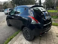 Usata Lancia Ypsilon Gold 69 CV (50 kW) 2022 Nero Utilitaria