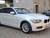 Usata BMW 114 102 CV (75 kW) 2014 Bianco perla Utilitaria
