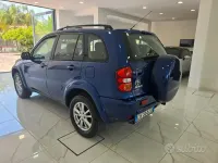 Usata Toyota RAV4 Sol 116 CV (85 kW) 2004 Bluazzurro SUV