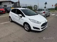 Usata Ford Fiesta 95 CV (69 kW) 2017 Bianco Utilitaria