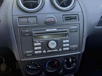 Usata Ford Fiesta Ghia 75 CV (55 kW) 2007 Utilitaria