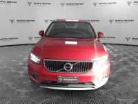 Usata Volvo XC40 Momentum 129 CV (94 kW) 2021 Rosso SUV