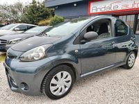 Usata Toyota Aygo Connect Style 68 CV (50 kW) 2014 Grigio Utilitaria