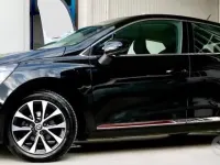 Usata Renault Clio Intens 101 CV (74 kW) 2020 Nero Utilitaria