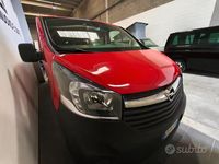 Usata Opel Vivaro 95 CV (69 kW) 2016 Rosso Monovolume