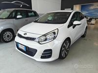 Usata Kia Rio Plus 89 CV (65 kW) 2016 Bianco Berlina