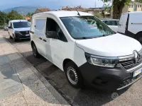 Usata Renault Kangoo 116 CV (85 kW) 2023 Bianco Monovolume