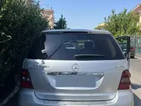 Usata Mercedes ML320 224 CV (164 kW) 2007 Grigio SUV