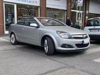 Usata Opel Astra Cabriolet Eco 140 CV (102 kW) 2006 Grigio Cabrio