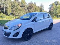 Usata Opel Corsa Edition 86 CV (63 kW) 2014 Bianco Berlina