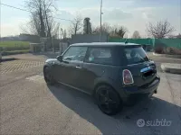 Usata Mini Cooper 120 CV (88 kW) 2008 Nero Utilitaria