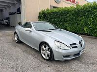 Usata Mercedes SLK200 163 CV (119 kW) 2006 Grigio Cabrio