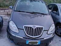 Usata Lancia Musa 95 CV (69 kW) 2011 Grigio Monovolume