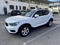 Usata Volvo XC40 Momentum 129 CV (94 kW) 2021 Bianco SUV