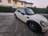 Usata Mini Cooper D 111 CV (81 kW) 2012 Bianco Utilitaria