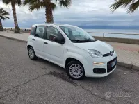 Usata Fiat Panda Lounge 80 CV (58 kW) 2017 Bianco Utilitaria