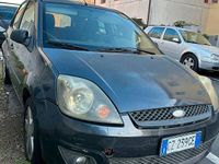 Usata Ford Fiesta 2005 Blu Berlina