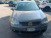 Usata VW Golf VI Comfortline 102 CV (75 kW) 2008 Grigio Utilitaria