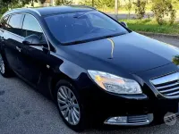 Usata Opel Insignia Sport 160 CV (117 kW) 2011 Nero Station wagon