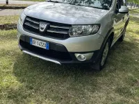Usata Dacia Sandero Lauréate 90 CV (66 kW) 2013 Grigio Berlina