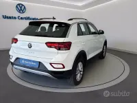 Usata VW T-Roc Life 150 CV (110 kW) 2023 Bianco SUV