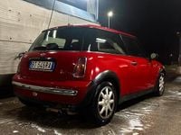 Usata Mini ONE 90 CV (66 kW) 2002 Rosso Utilitaria