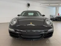 Usata Porsche 911 Carrera 325 CV (239 kW) 2004 Grigio Coupé