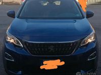 Usata Peugeot 3008 2019 Blu SUV
