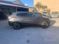 Usado Jeep Compass Limited 120 CV (88 kW) 2018 Gris SUV