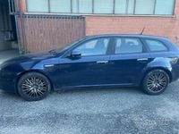Usata Alfa Romeo 159 Distinctive 200 CV (147 kW) 2009 Blu Station wagon