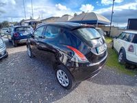 usata Lancia Ypsilon 0.9 TwinAir natural power neopatent