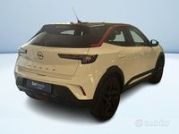 Usata Opel Mokka S 100 CV (73 kW) 2022 Bianco pastello SUV