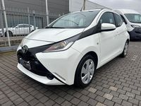 Usata Toyota Aygo X-play 69 CV (50 kW) 2017 Bianco Utilitaria