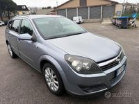 Usata Opel Astra Cosmo 101 CV (74 kW) 2006 Grigio Station wagon