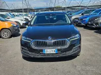 Käytetty Skoda Octavia Executive 150 HP (110 kW) 2020 Harmaa Farmari