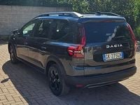 Begagnad Dacia Jogger 101 HK (74 kW) 2022 Grå Minibuss