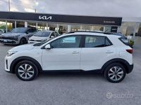 Usata Kia Stonic Style 84 CV (61 kW) 2022 Bianco SUV